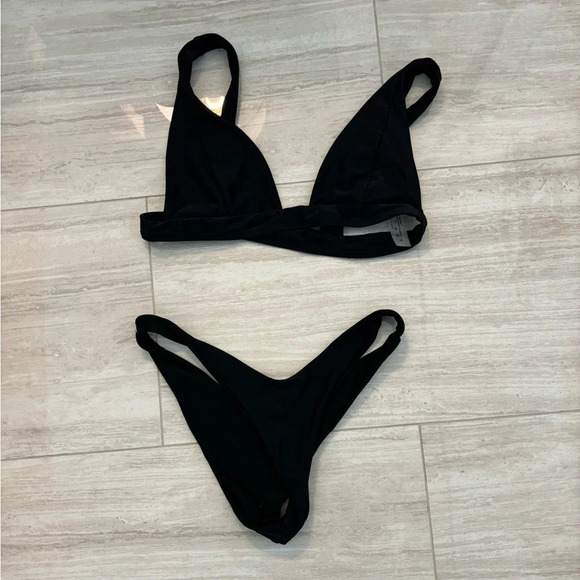 Zaful Black Triangle Bikini Size S - Picture 1 of 3
